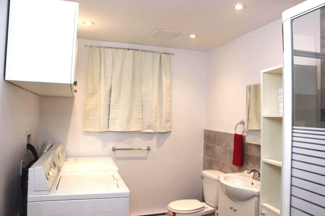 Private Comfy Apartment In Montréal Kültér fotó