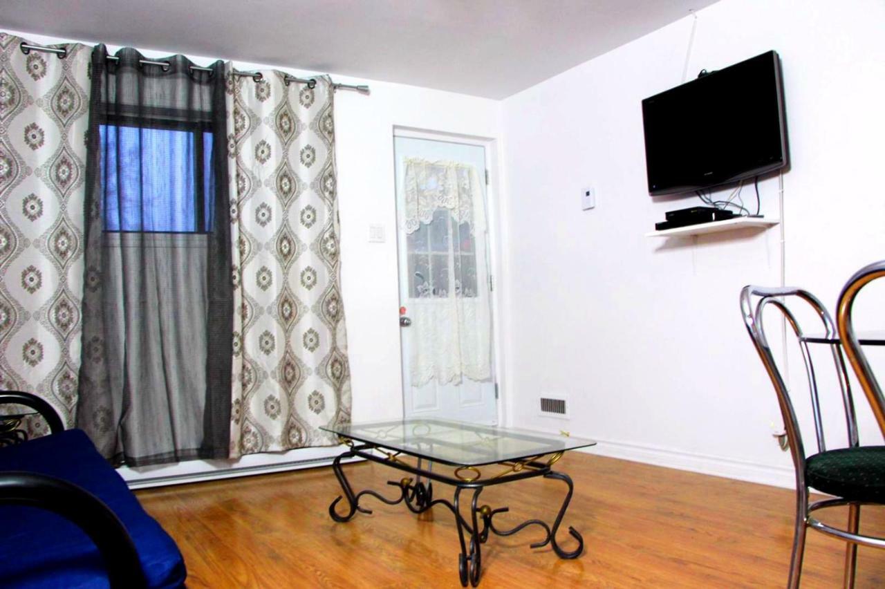 Private Comfy Apartment In Montréal Kültér fotó