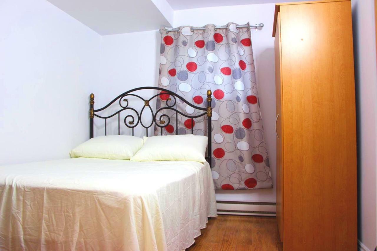 Private Comfy Apartment In Montréal Kültér fotó